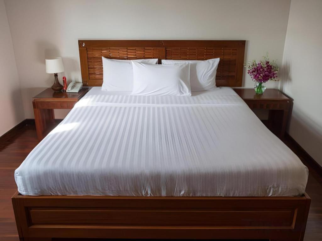ויינטיאן Lao Orchid Hotel מראה חיצוני תמונה