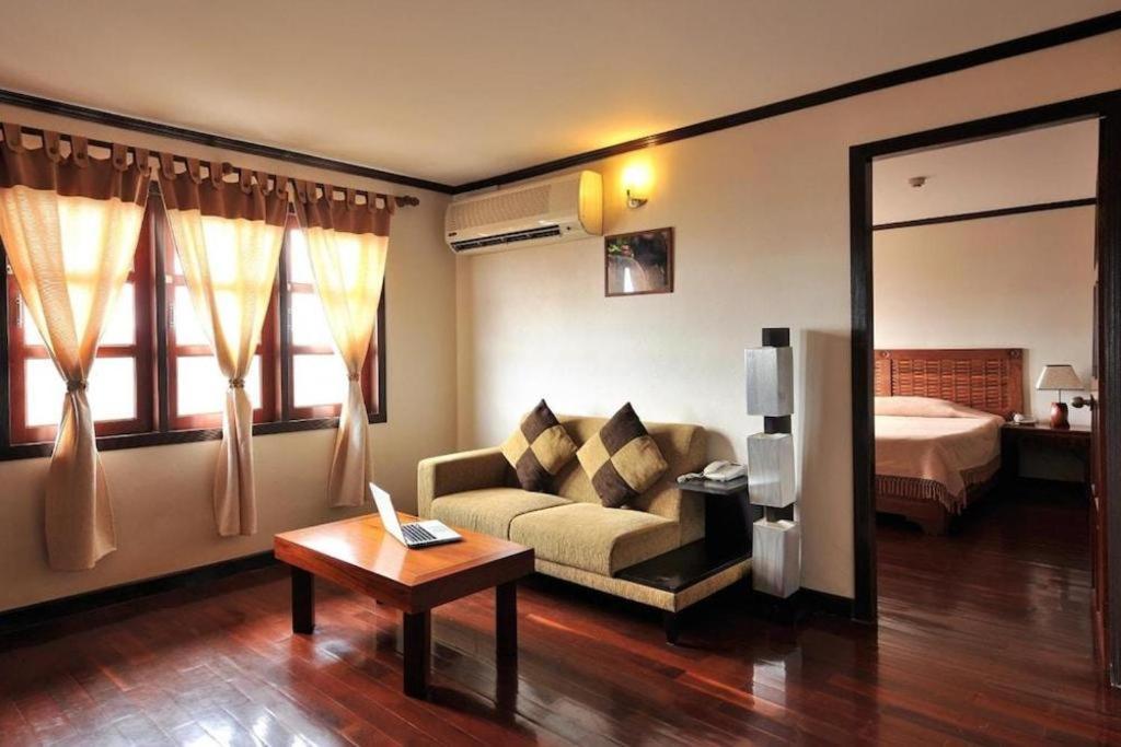 ויינטיאן Lao Orchid Hotel מראה חיצוני תמונה